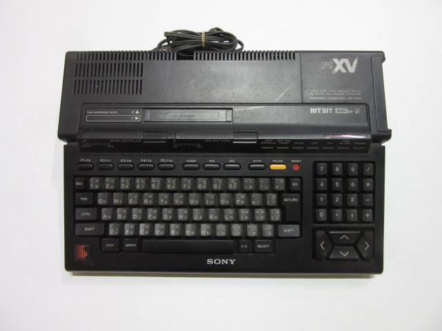 MSX2+本体（HB-F1XV）