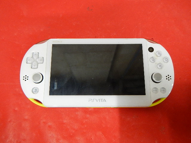 PlayStation Vita本体 Wi-Fiモデル（PCH-2000 ZA13 ライムグリーン・ホワイト）