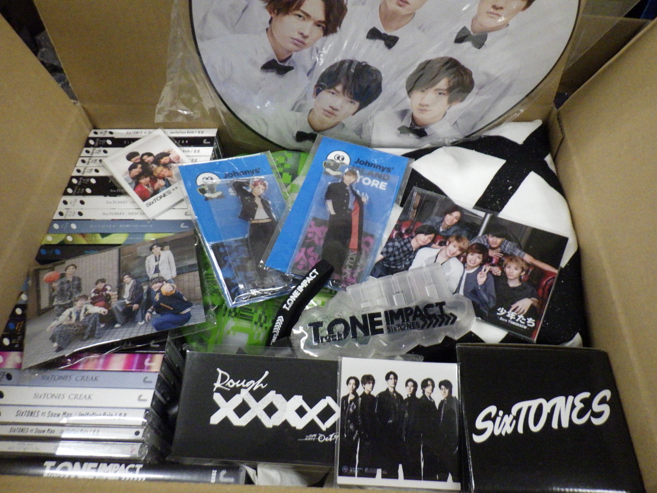 SixTONES