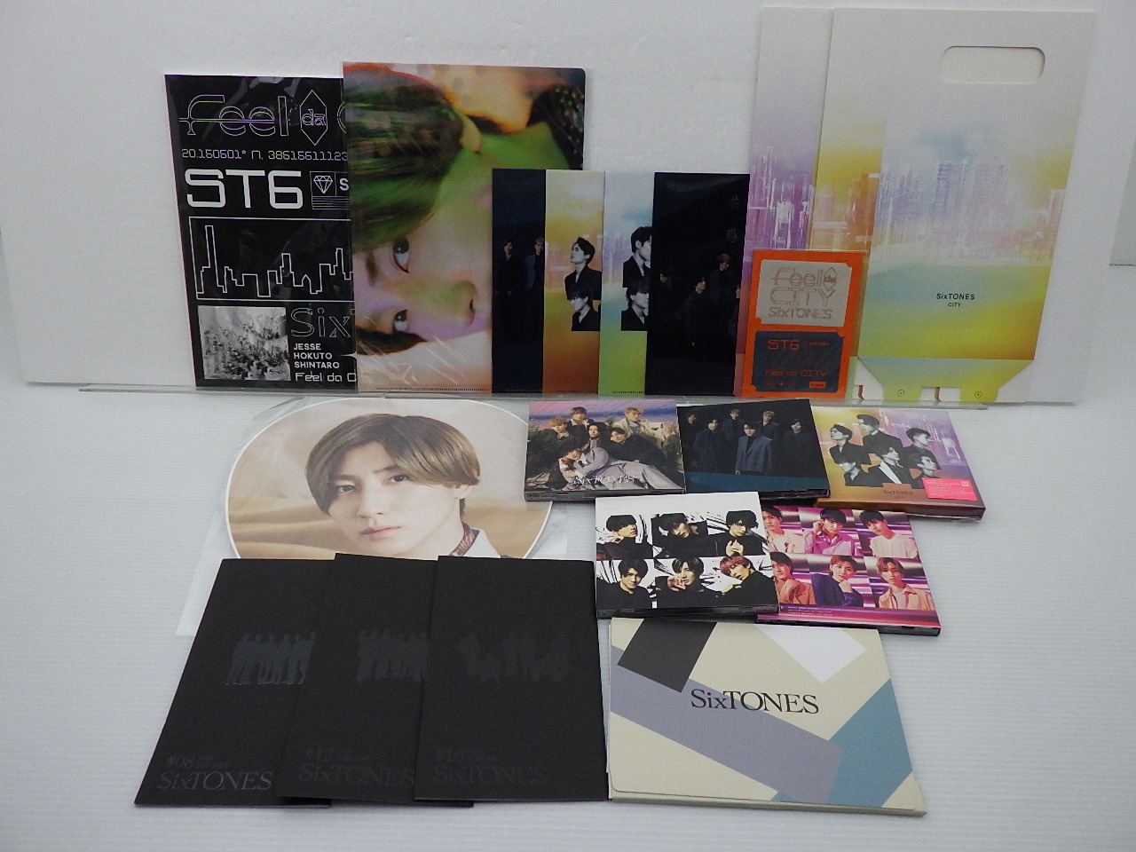 SixTONES