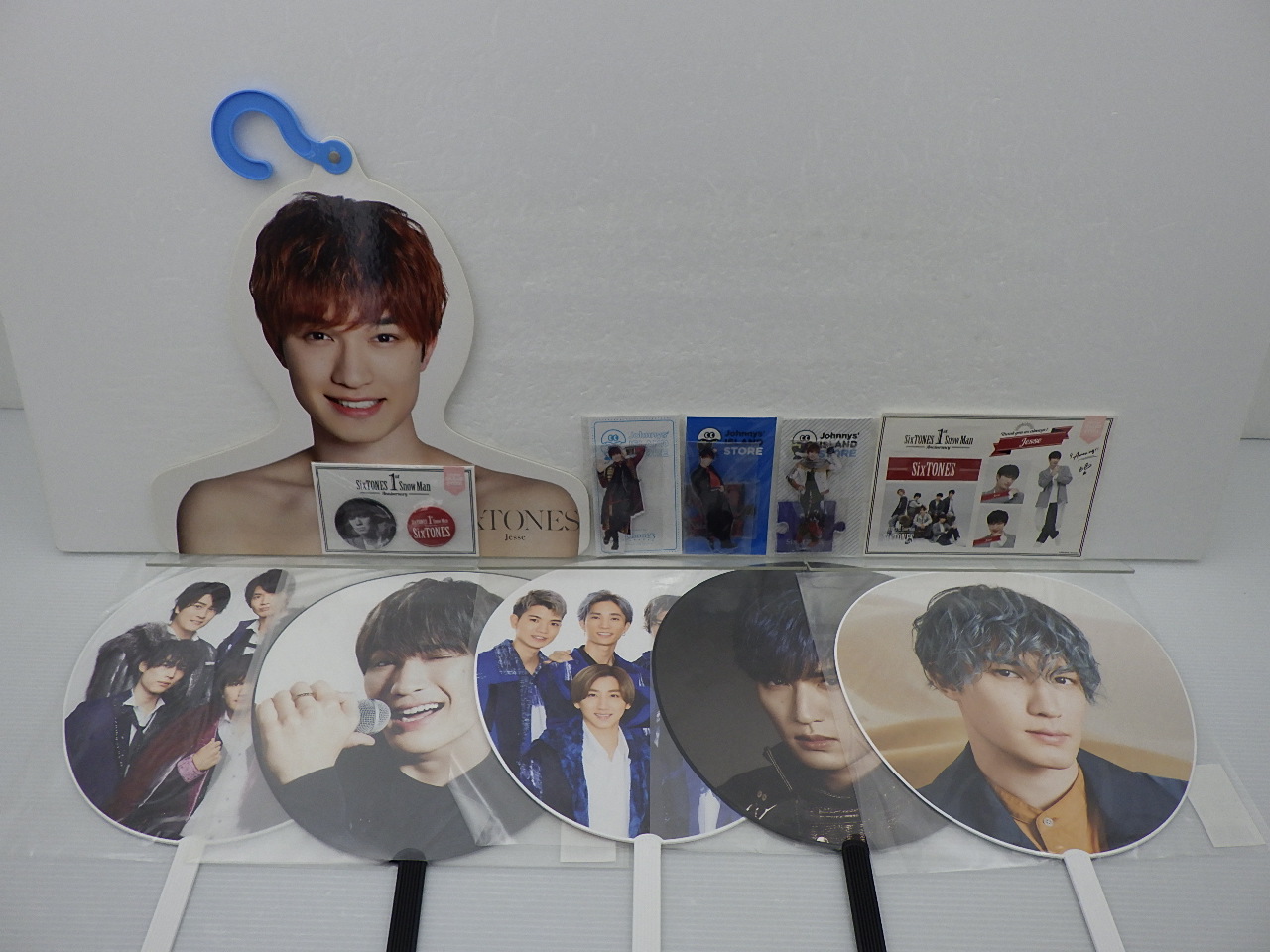 SixTONES