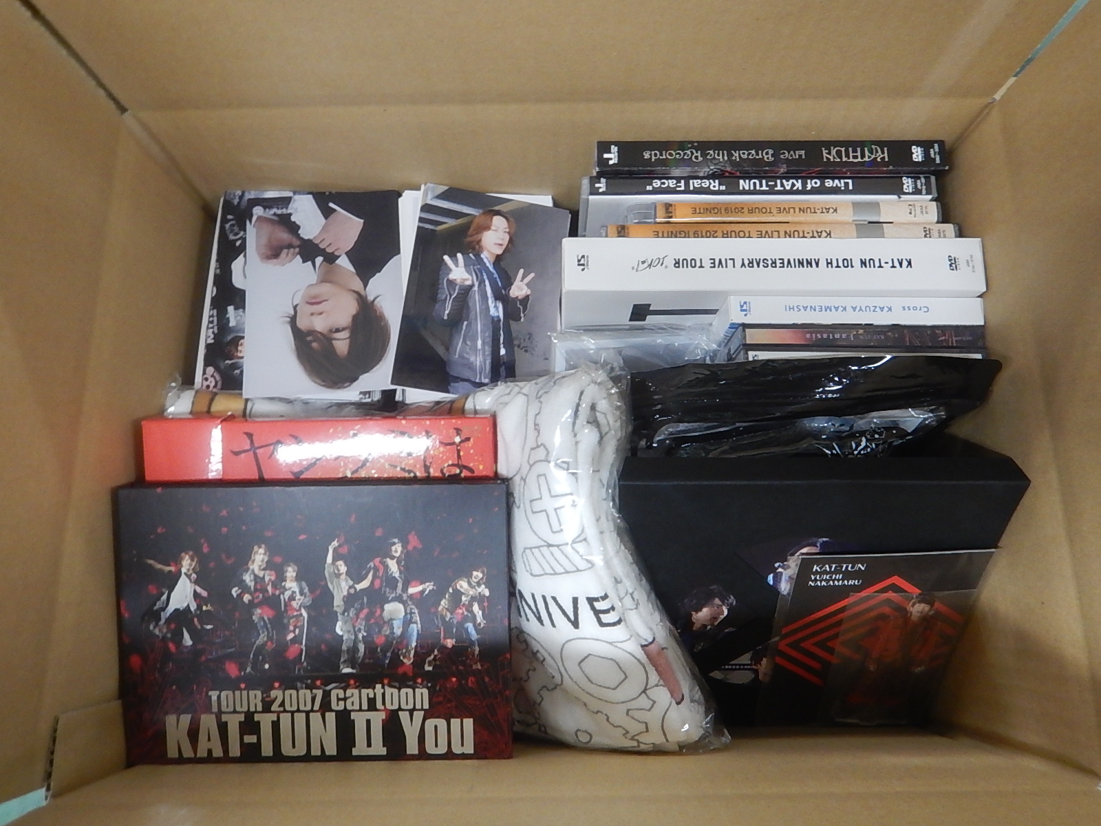 KAT-TUN