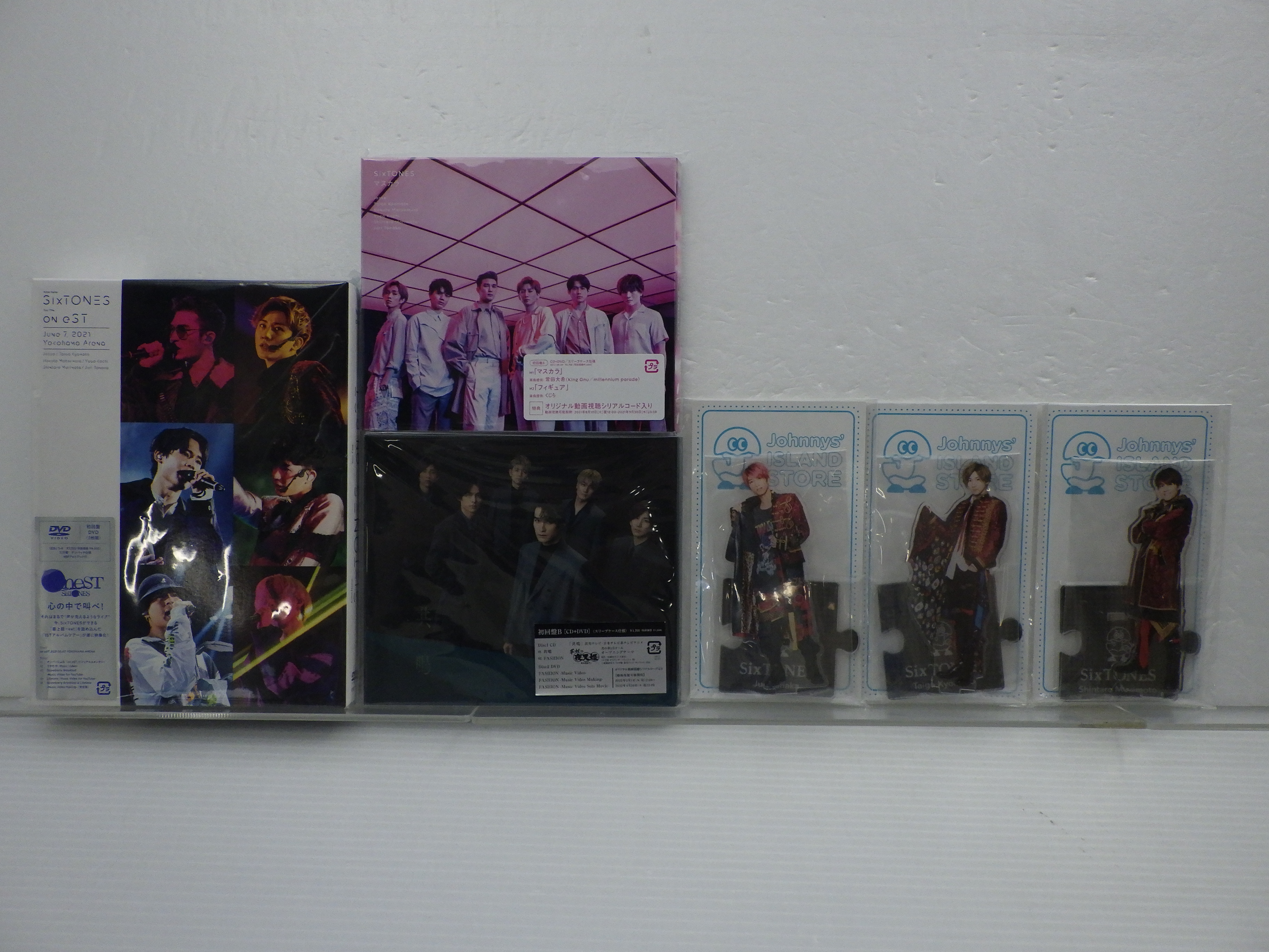 SixTONES