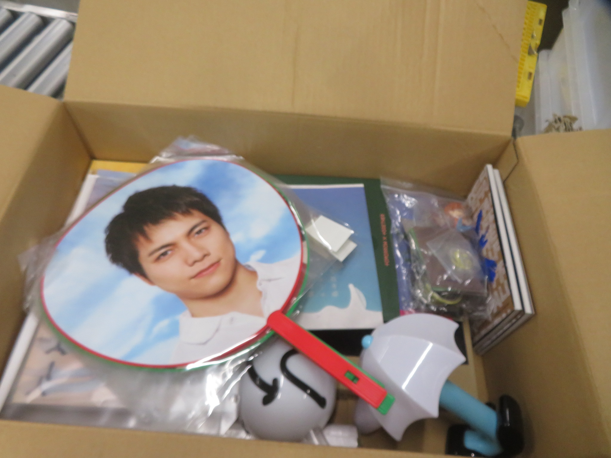 【グッズ詰め合わせ】