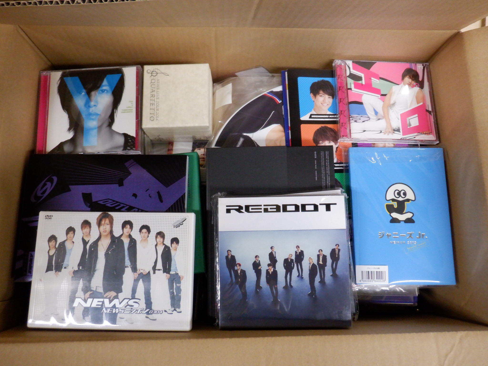 【グッズ詰め合わせ】