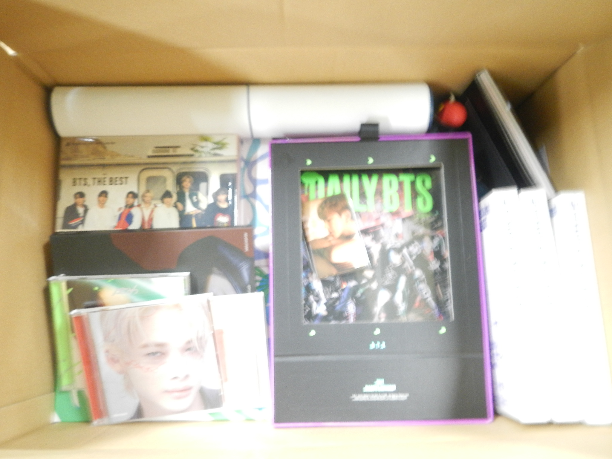 【グッズ詰め合わせ】