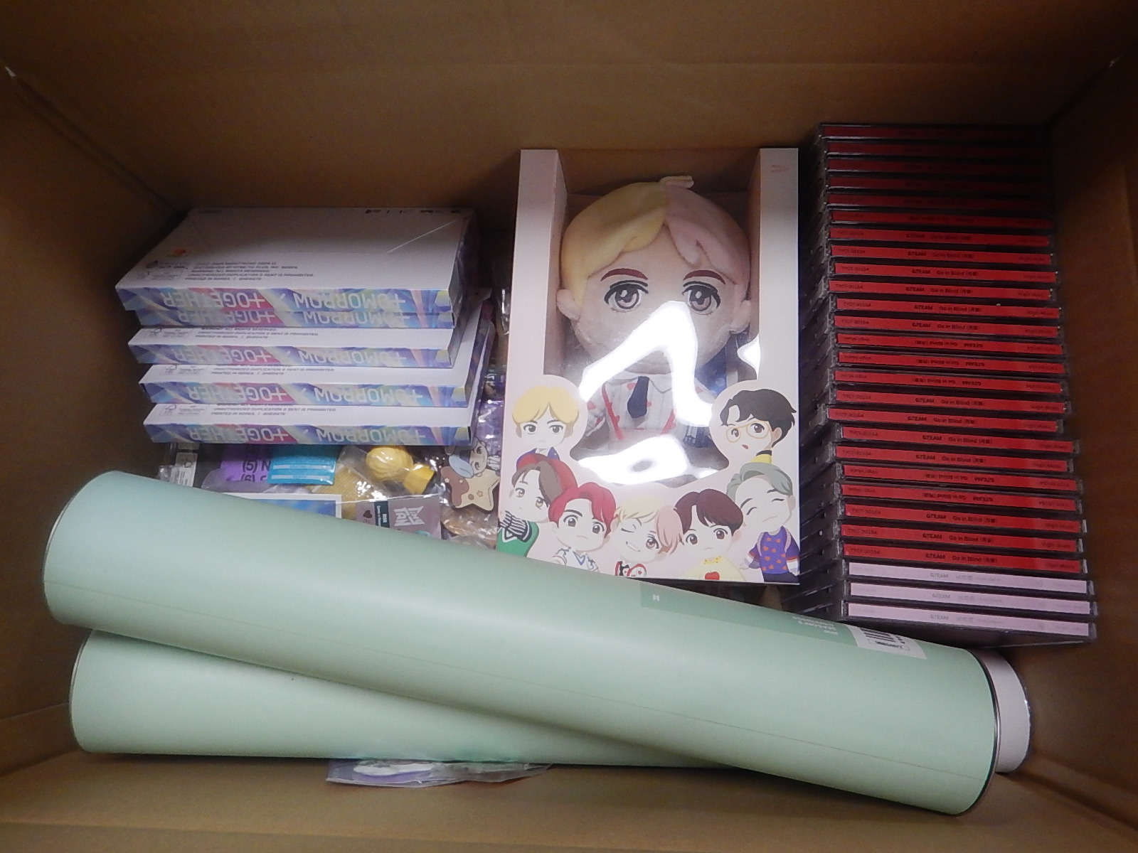 【グッズ詰め合わせ】