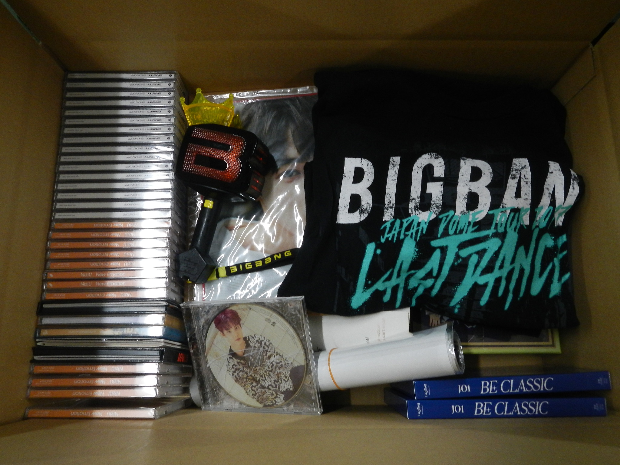 【グッズ詰め合わせ】