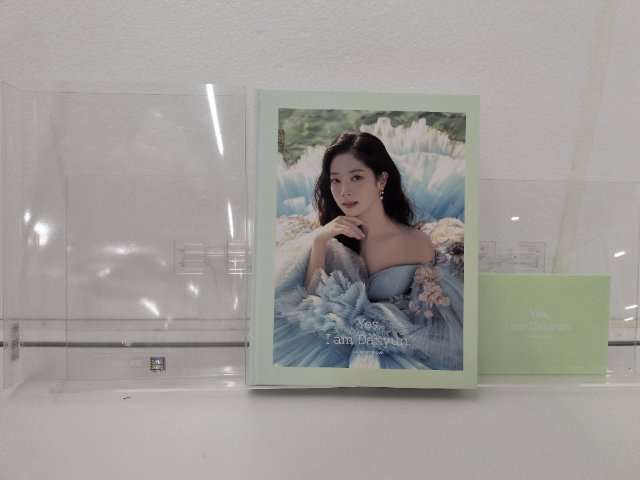 TWICE DAHYUN 写真集 1st Photobook Yes I am Dahyun. Apple green Ver
