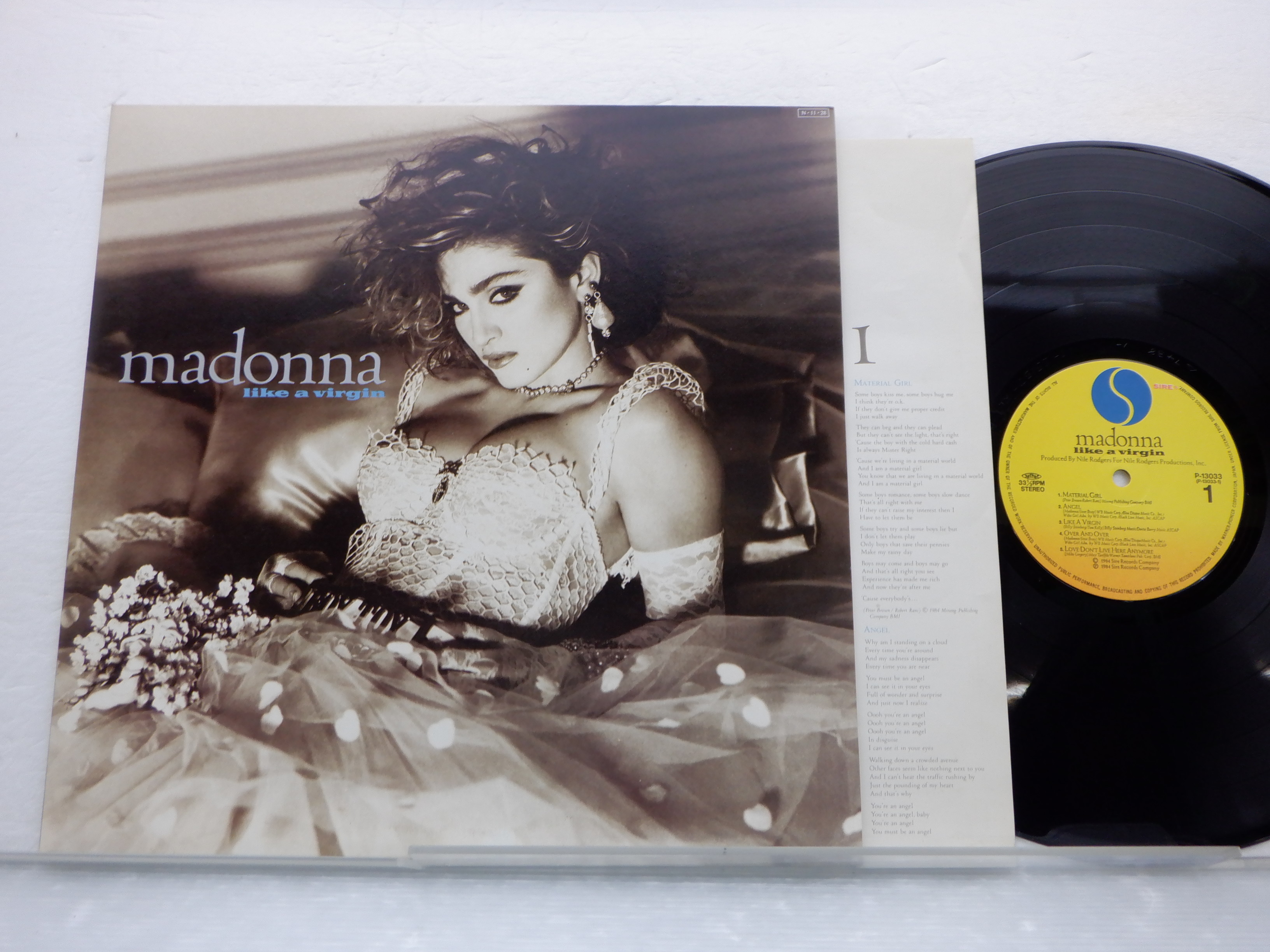 国内盤】Madonna(マドンナ)「Like A Virgin(ライク・ア・ヴァージン