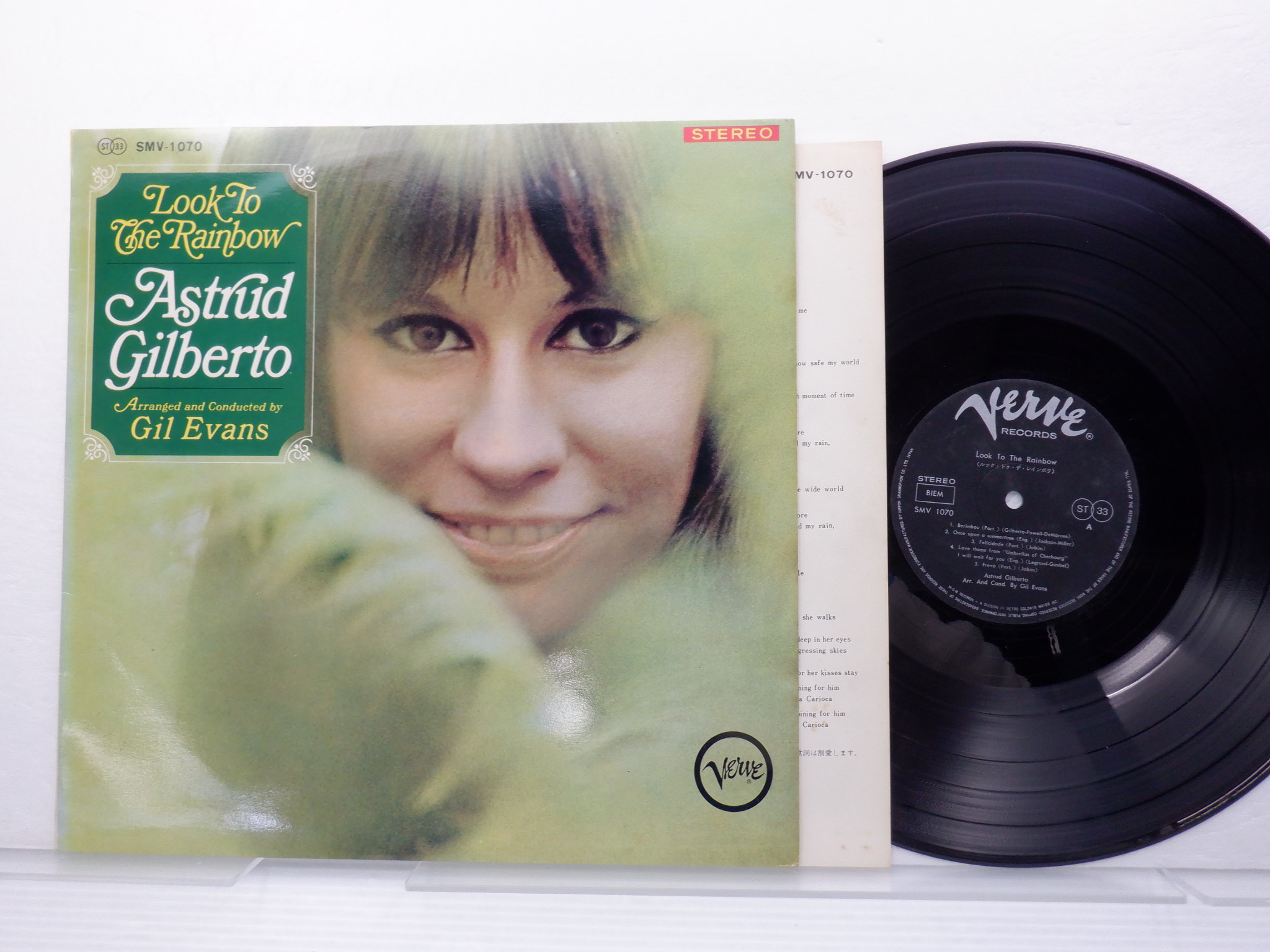 Yahoo Astrud Gilberto Look To The Rainbow Smv